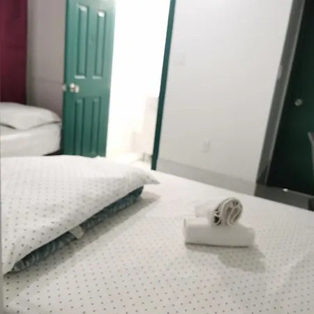 586 Hotel-2