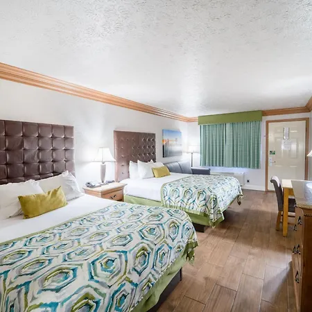Accommodations By Willow Brook Lodge-3