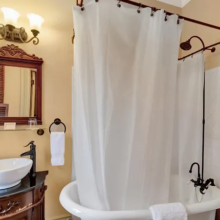 Proctor Mansion Inn-2