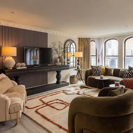 Mayfair House-3