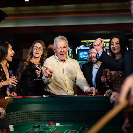 Seneca Niagara Resort & Casino (Adults Only)-2