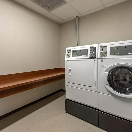 Comfort Inn & Suites Pittsburgh-Northshore-3