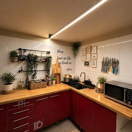 Pilot Design Hostel & Bar-3
