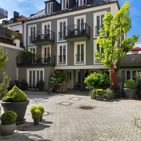 Hotel Im Hof-2