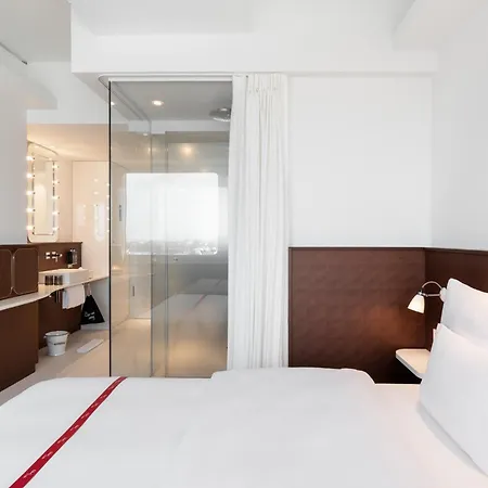 Ruby Luna Hotel Dusseldorf By Ihg-3
