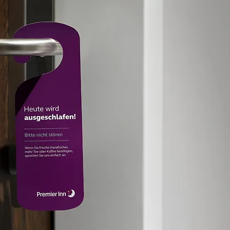 Premier Inn Duesseldorf City Centre-2