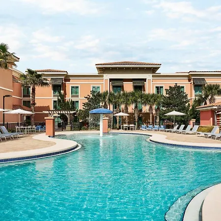 Hampton Inn & Suites Destin-3