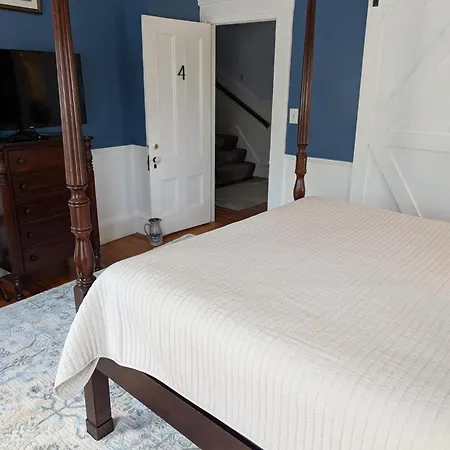 Bourne Bed And Breakfast-3