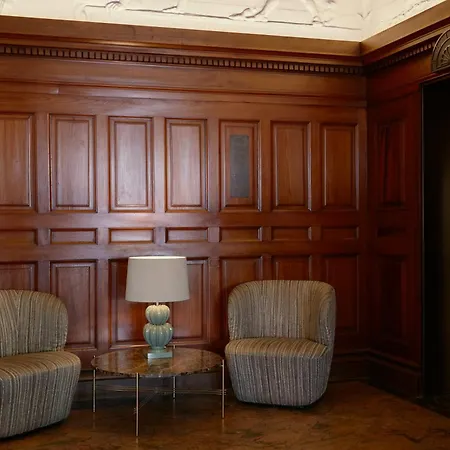 Ascot Hotel-3