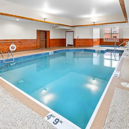 Hampton Inn Duluth-Canal Park-3