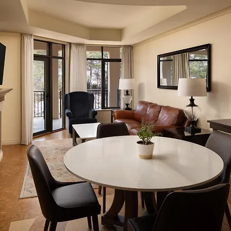 The Royal Kelowna - Bellstar Hotels & Resorts-3