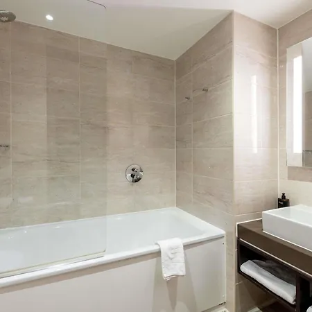 Mercure Edinburgh Haymarket-2