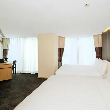 Hotel 108, Hong Kong-2