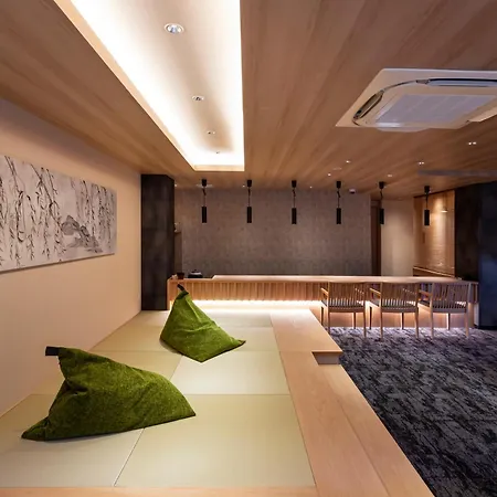 Rinn Shirakawa South-3