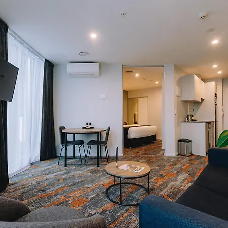 Ramada By Wyndham Newmarket Auckland-3