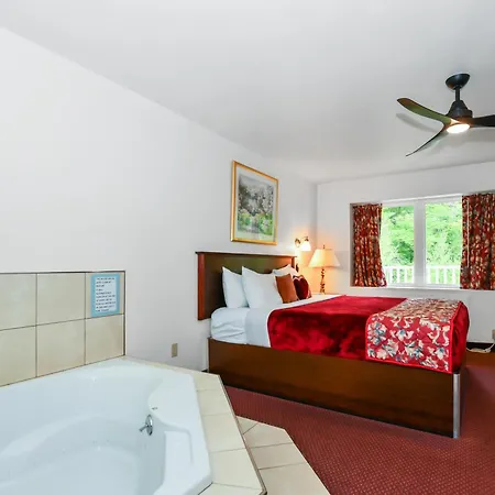 Studio Motel Of Lake George-3