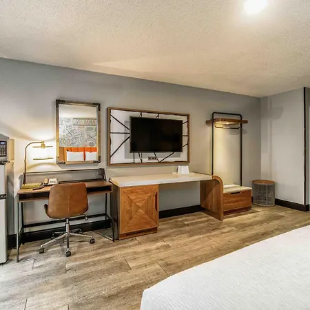 La Mirage Inn - Hollywood-2