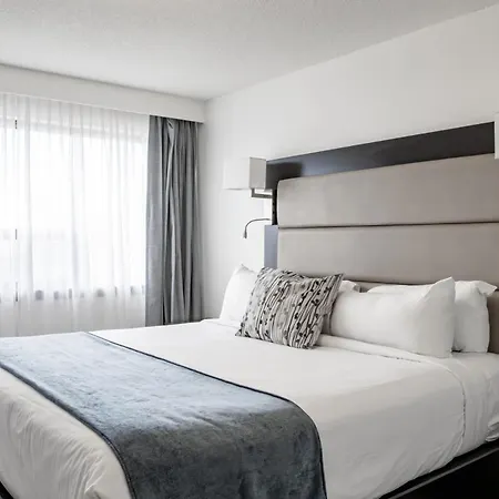 Ottawa Embassy Hotel & Suites-3