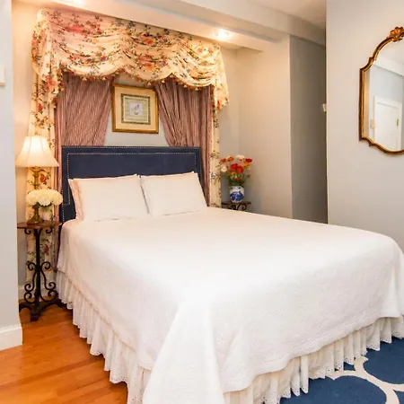 Inn On Bellevue (Adults Only)-2
