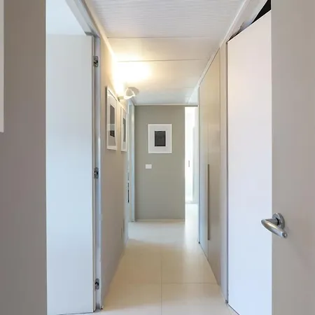 Elegant Apartment Near Pantheon-2