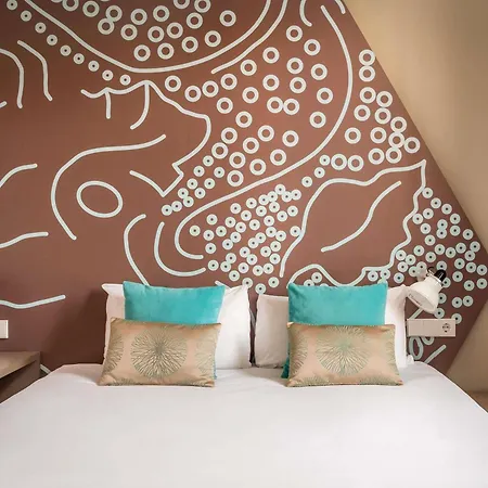 Ibis Styles Barcelona Centre-3