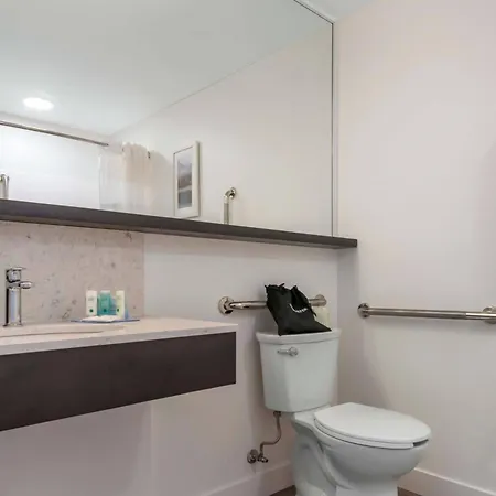 Quality Inn-3
