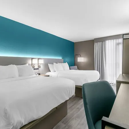 Comfort Inn & Suites-3