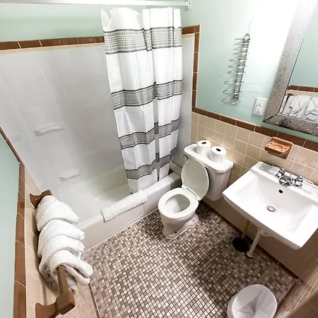 Majestic Hotel & Apartments-2