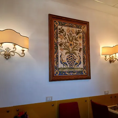 Excellent Trinity Rooms-3