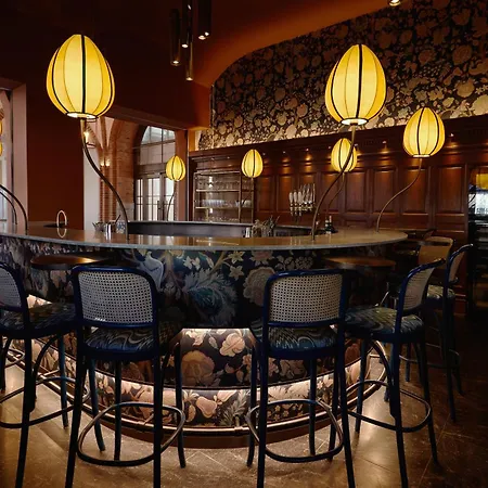 Hypernym Hotel & Suites-3