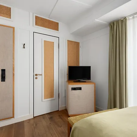 Louis Hotel-2