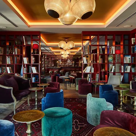 25Hours Hotel The Royal Bavarian-3