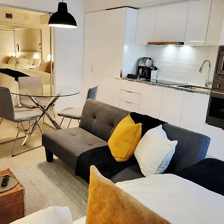 Stylish Downtown Toronto Residential Hotel-2