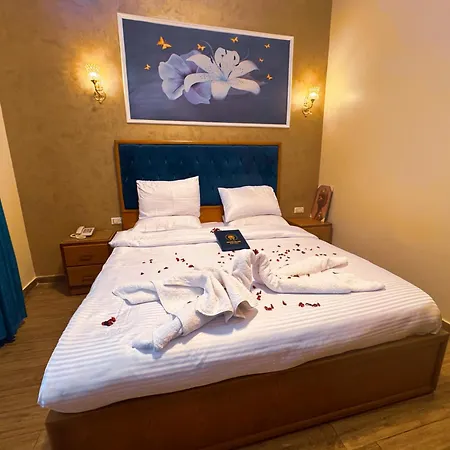 Golden Palace Hotel-3