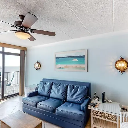 Sea Terrace 1401-3