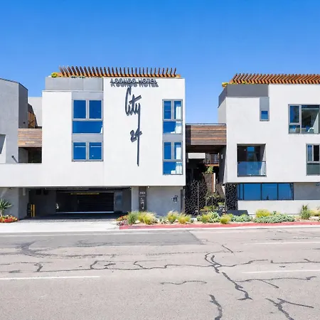 City24 Condo Hotel Little Italy Mission Hills-2