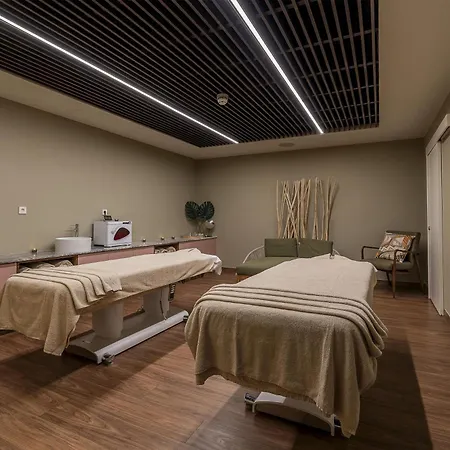 Cenica Porto Hotel, Curio Collection By Hilton-3
