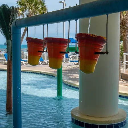 1 Bedroom Oceanview Penthouse At Sandy Beach! 1905-2