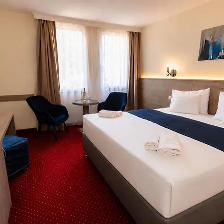 Hotel Mediterran Budapest-3