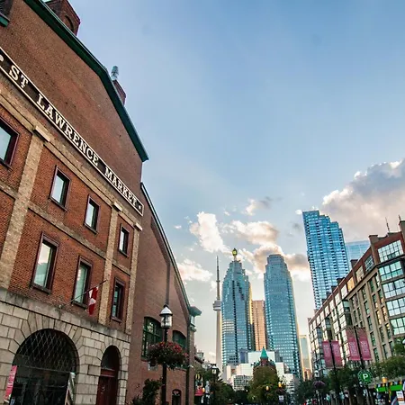 Holiday Inn Express Toronto Downtown By Ihg-2
