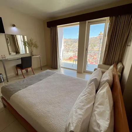 Hotel Balcon Del Cielo-2