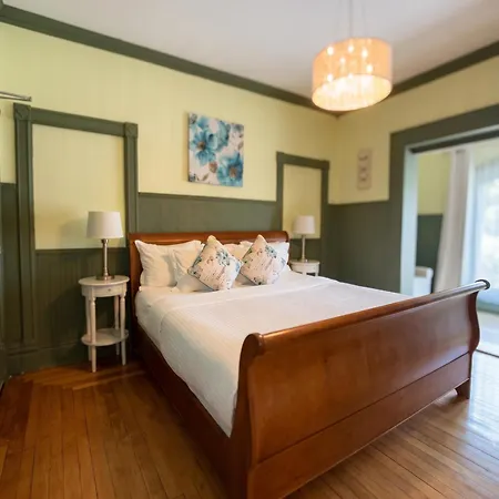 Niagara Grandview Boutique Hotel-2