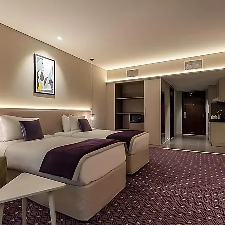 Leva Hotel And Suites Opposite Downtown-2