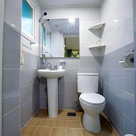 Hans House-3