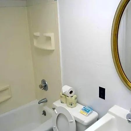 Islander Motel-2