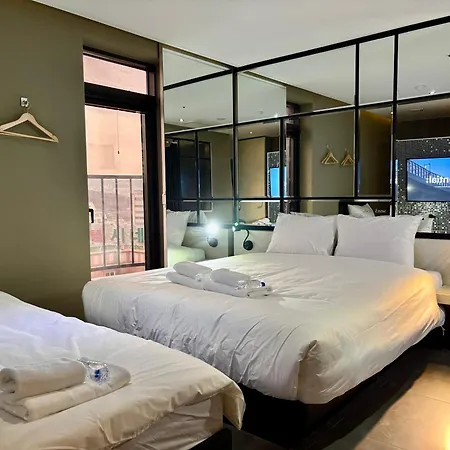 Hertz Hotel-3