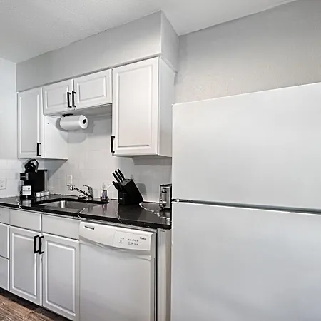 Cityplace Bnb Aparthotel-2