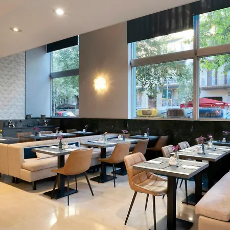 Leonardo Hotel Barcelona Gran Via-3