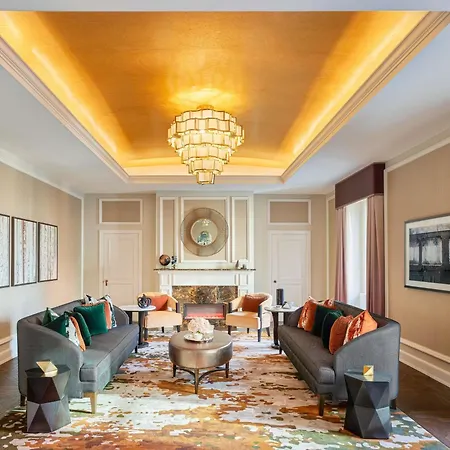 Fairmont Hotel Vancouver-2