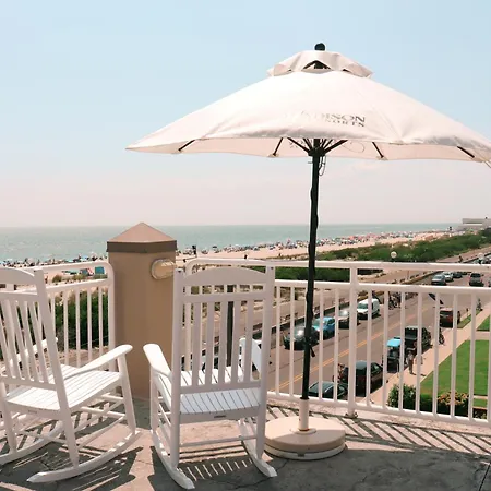Montreal Beach Resort-2